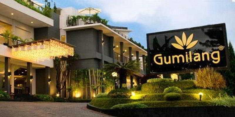 Gumilang Regency Hotel Bandung Esterno foto